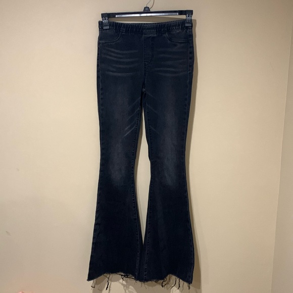 Blank NYC Denim - BLANK NYC bell bottom pants